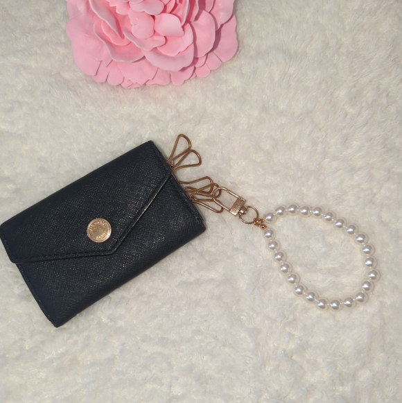Michael Kors Accessories - Michael Kors Black Key & Card Holder with Pearl Wristlet